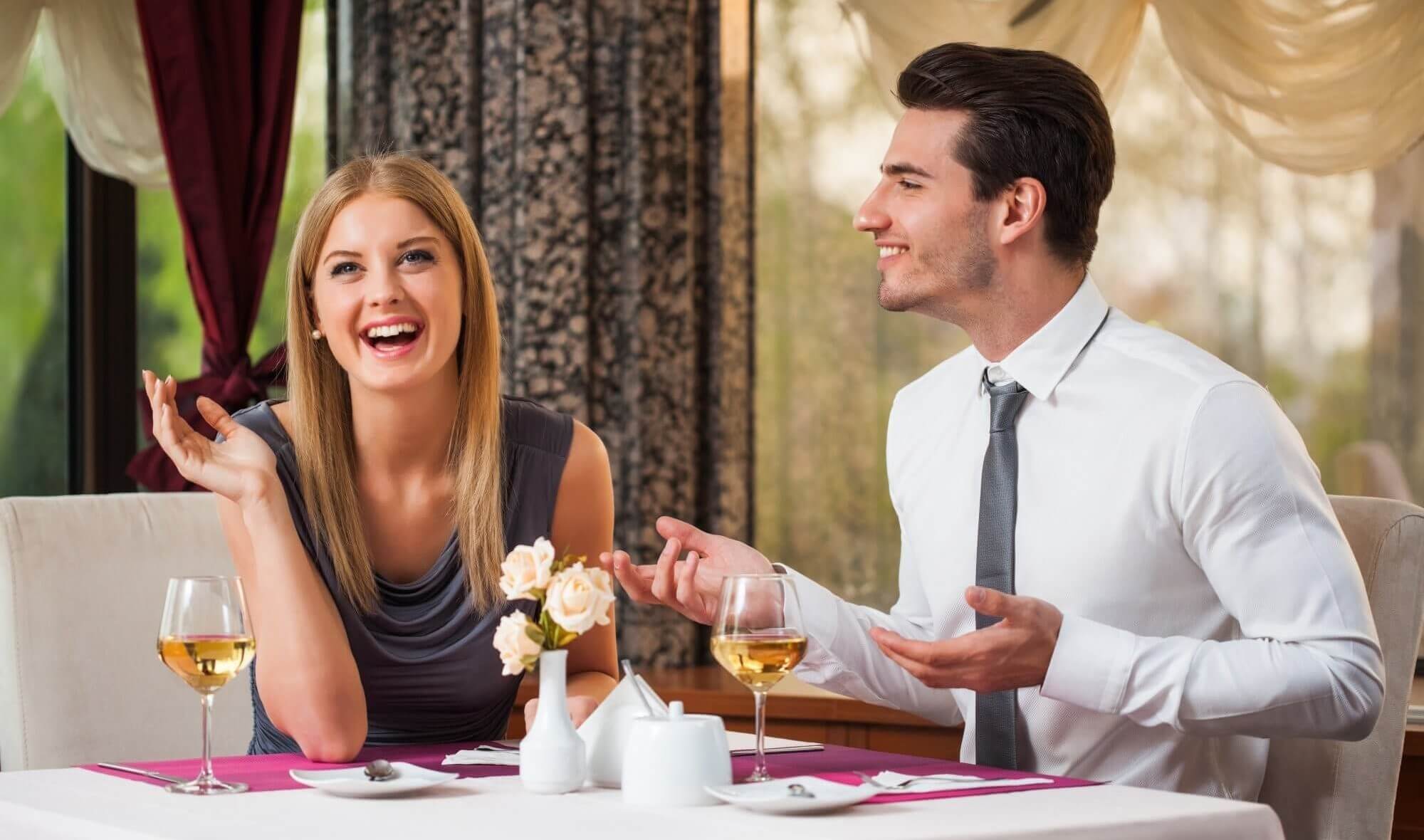 Benimmregeln beim ersten Date Was Du über die Etikette beim ersten Daten wissen musst