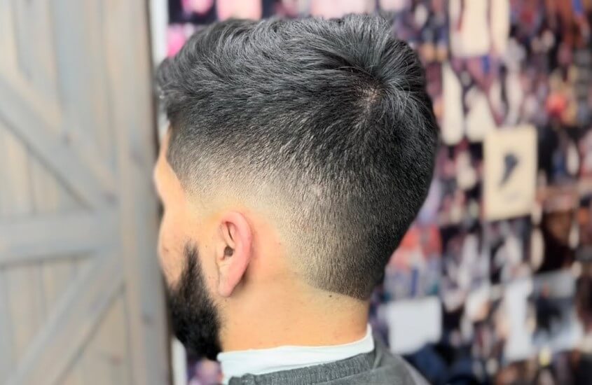 FauxHawk mit Burst Fade