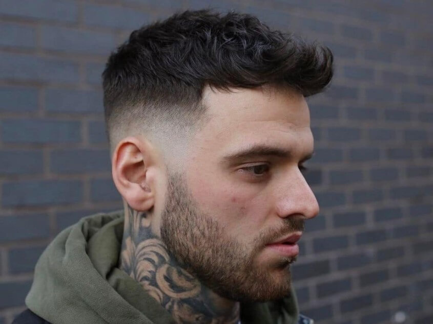 Kurzer FauxHawk