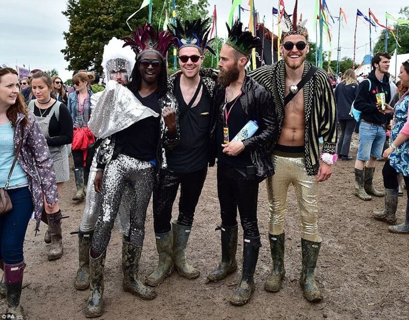 Festival Outfits für Männer - Regen