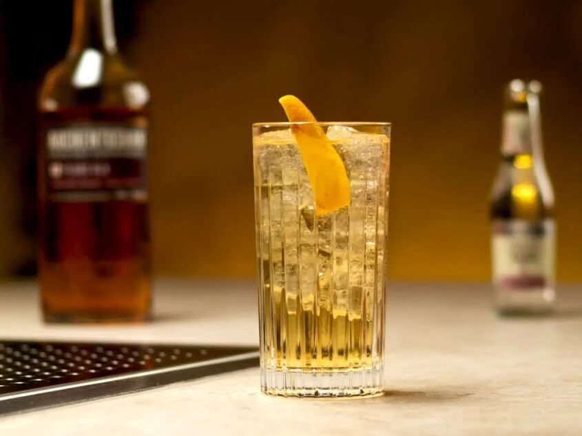Scotch Whiskey Cocktails - Scotch & Soda