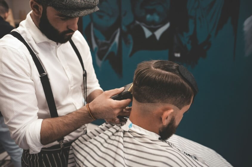 Pflege und Styling von Taper und Fade