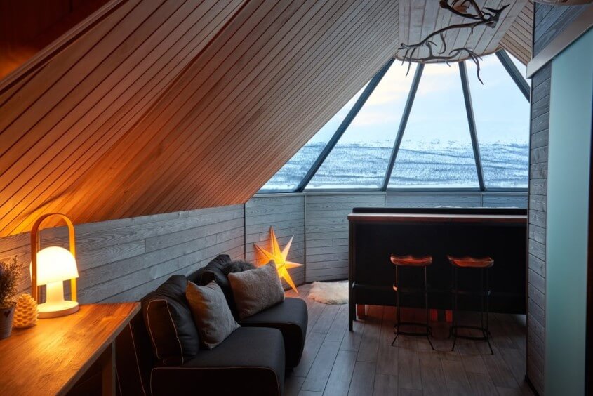 Glass Igloos - Arctic Land Adventure Glass Igloos